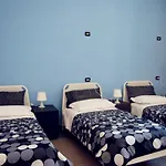 Mio Хостел *