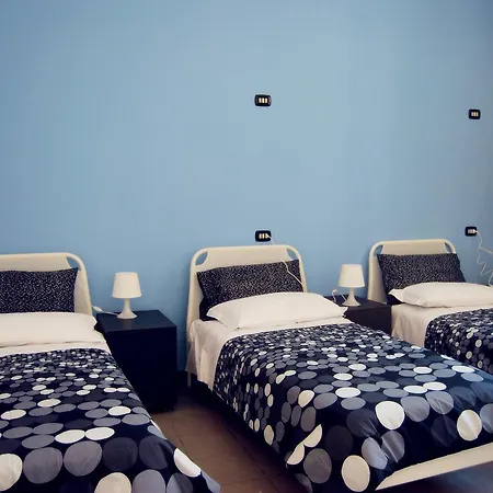 Mio Hostel *