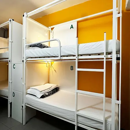 Hostel Mio