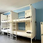Hostel Mio *